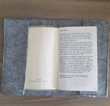 handmade Mutter Kindpasshülle aus Filz personalisiert