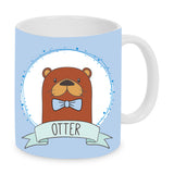 Tasse Weiß bedruckt mit Motiv: Otter im Kreis mit Fliege mit Wort Otter. Hintergrund Blau